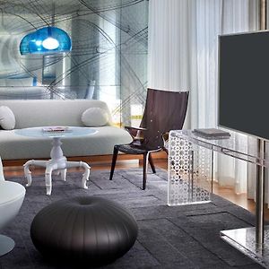 Studio suite